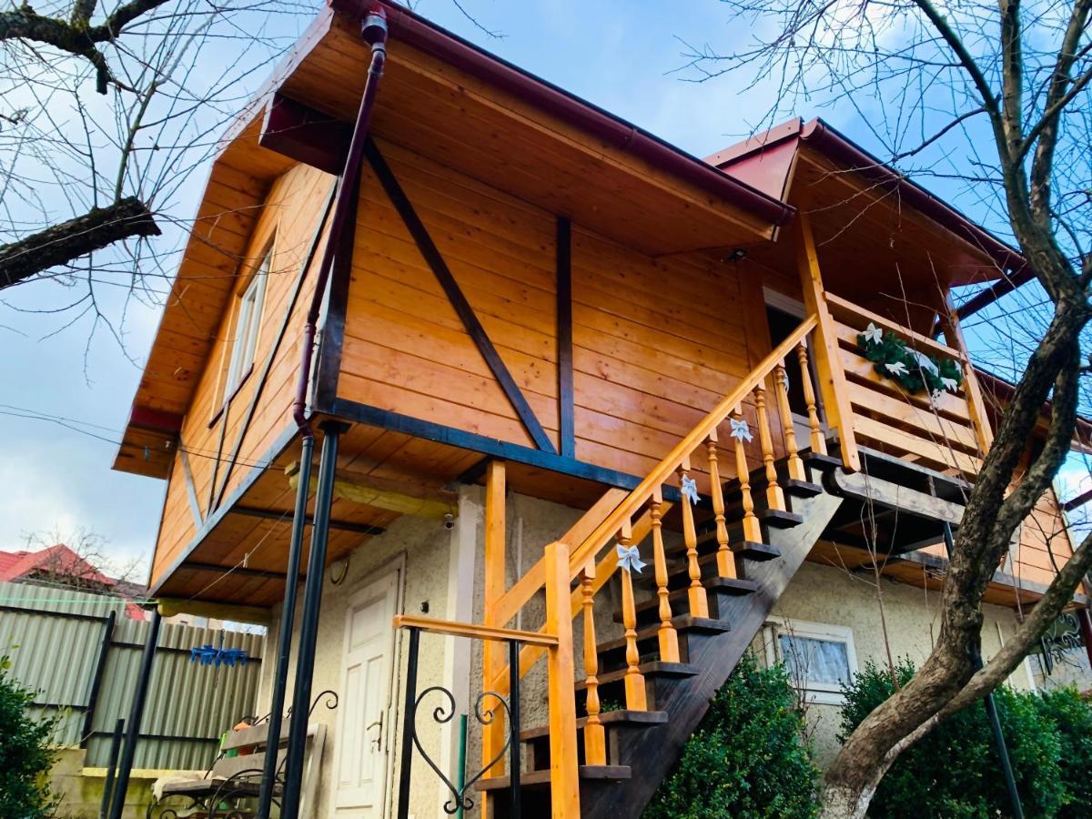 За Горбами Apartment Yaremche Exterior photo